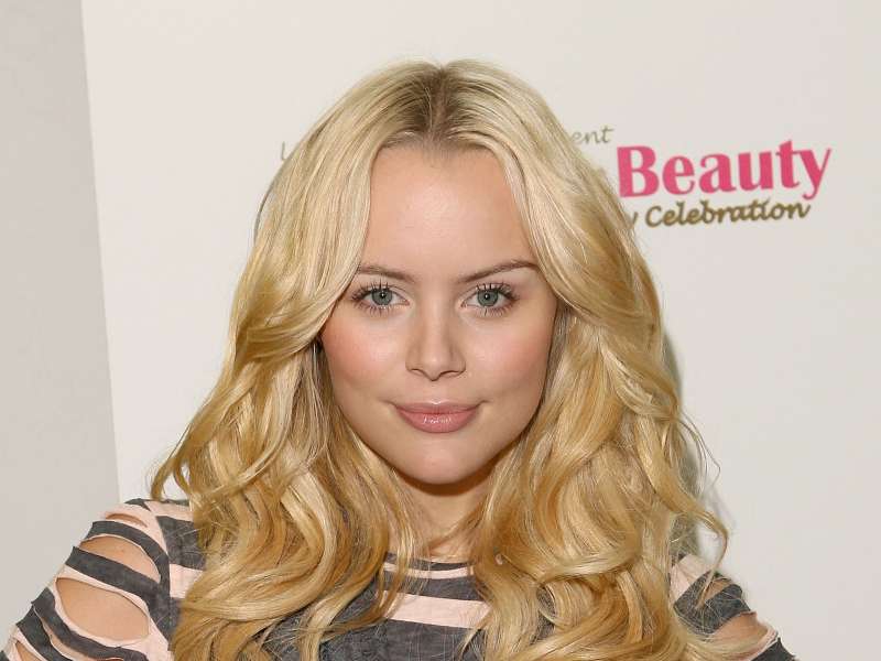 Actress Helena Mattsson Wallpaper