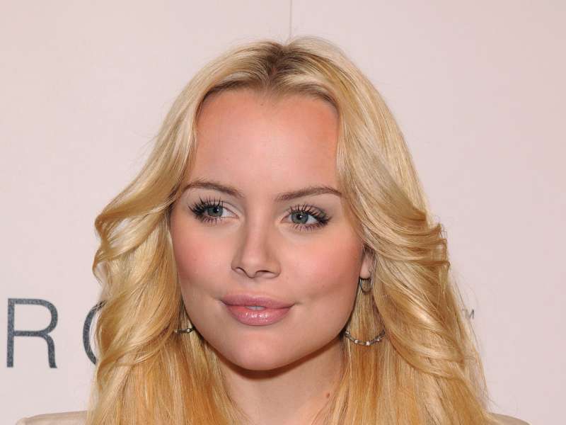 Actress Helena Mattsson Wallpaper