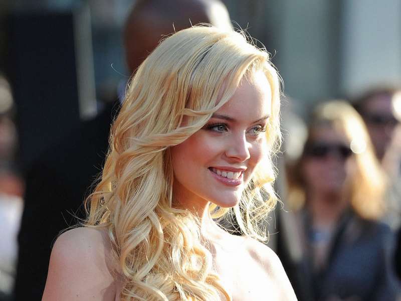 Actress Helena Mattsson Wallpaper