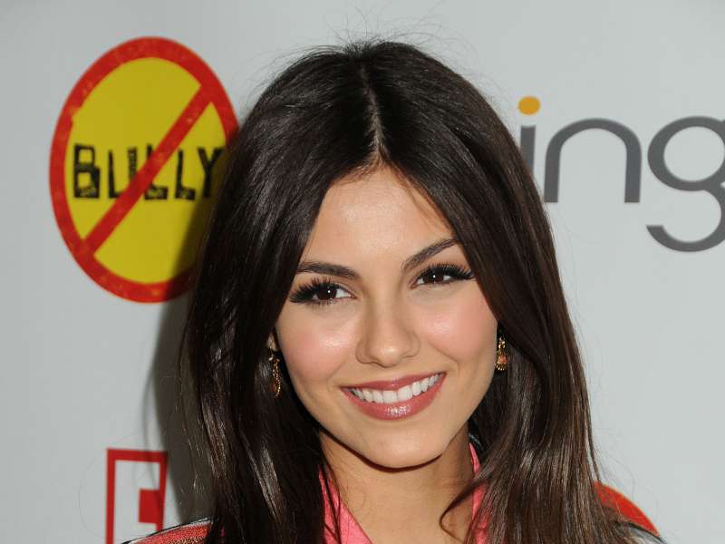 Victoria Justice At Bully Premiere In Los Angeles Wallpaper