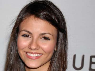 2 Victoria Justice