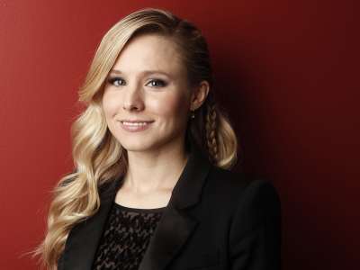 Kristen Bell At CA Portrait Shoot In NYC