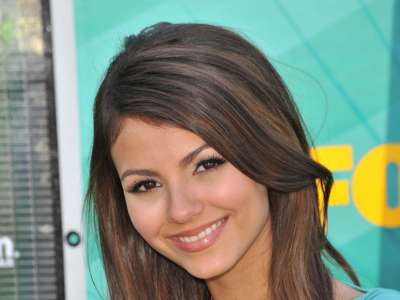 2 Victoria Justice